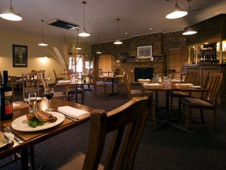 Clare Central - Maitland Accommodation 37