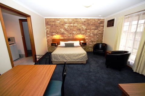 Clare Central - Maitland Accommodation 17