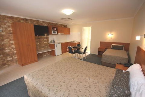 Clare Central - Maitland Accommodation 39