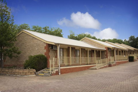 Clare Central - Maitland Accommodation 7