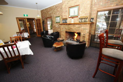 Clare Central - Maitland Accommodation 25