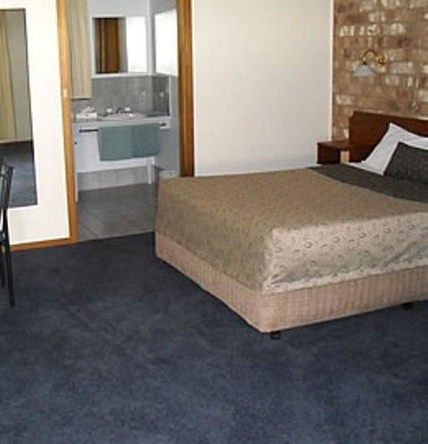 Clare Central - Maitland Accommodation 44