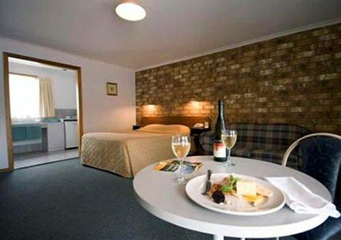 Clare Central - Maitland Accommodation 30
