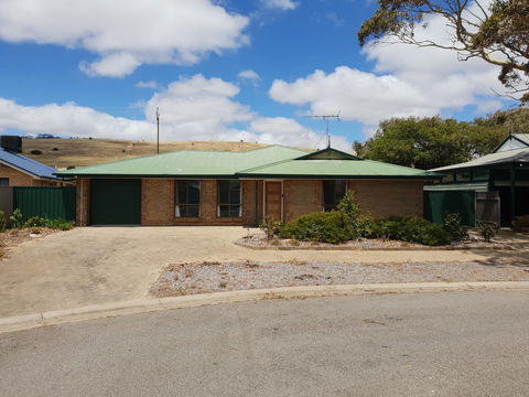 South Coast Escape - Maitland Accommodation 0