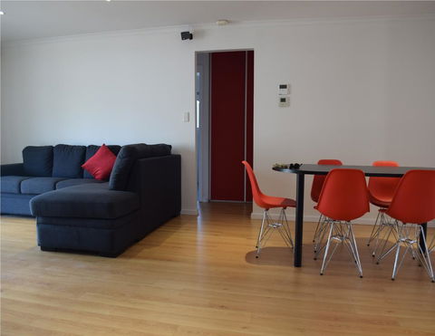 South Coast Escape - Maitland Accommodation 10