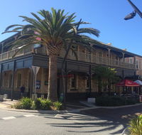Grosvenor Hotel - Maitland Accommodation