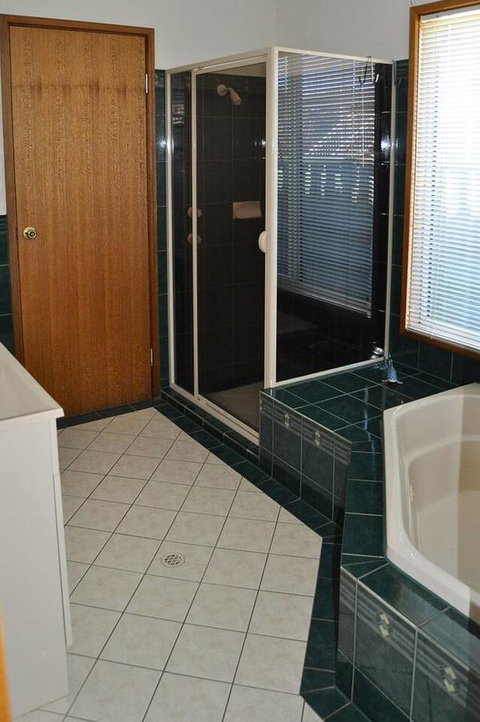 Baywatch - Maitland Accommodation 1