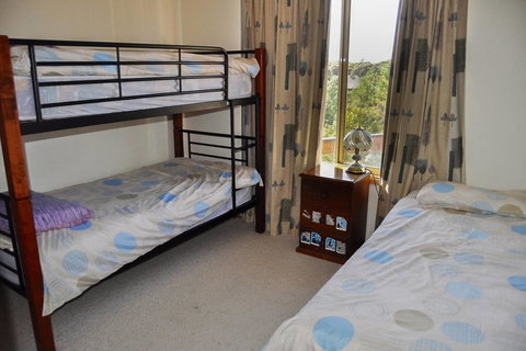 Baywatch - Maitland Accommodation 4