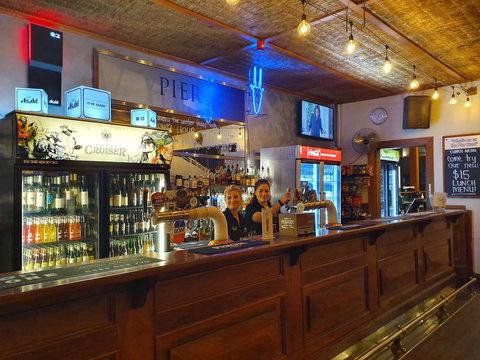 Pier Hotel Port Lincoln - Maitland Accommodation 6