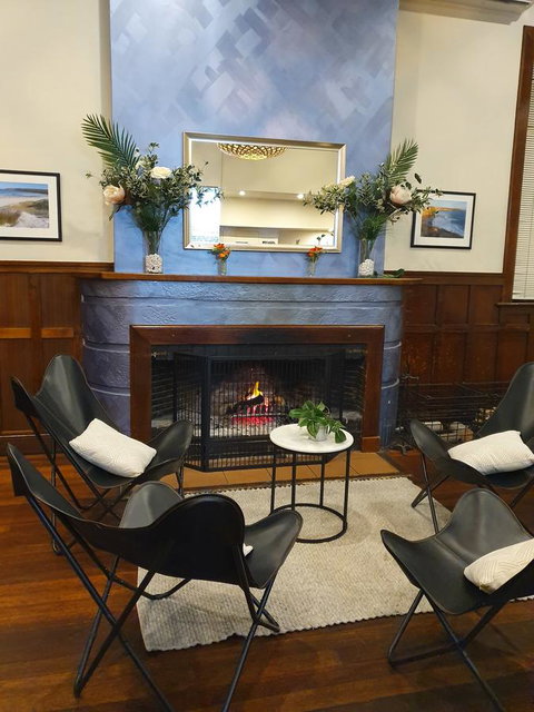 Pier Hotel Port Lincoln - Maitland Accommodation 5