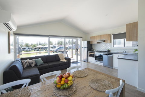 Discovery Parks - West Beach Parks - Maitland Accommodation 24