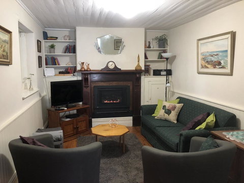 Goolwa Marinerâ€™s Cottage - Free Wifi And Pet Friendly - Centrally Located In Historic Region - Maitland Accommodation 7