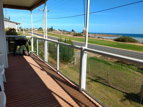 Seafront Shack - Maitland Accommodation 10