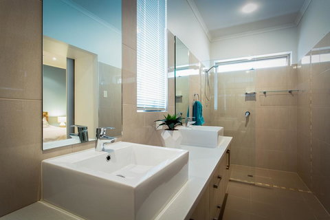 Seasalt - Maitland Accommodation 13