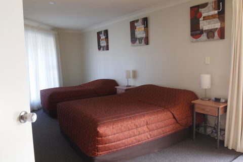 Alexander Cameron Suites - Maitland Accommodation 23