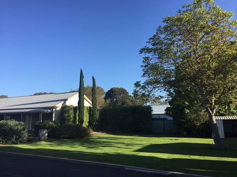 Alexander Cameron Suites - Maitland Accommodation 2