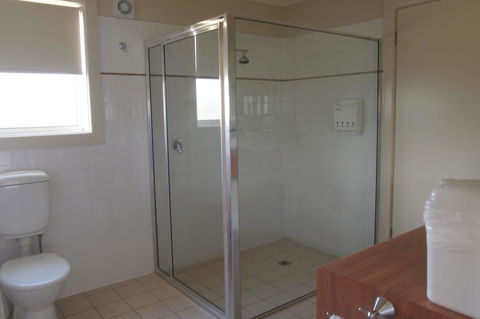 Alexander Cameron Suites - Maitland Accommodation 22