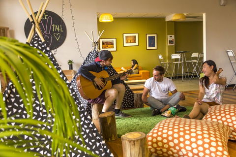 YHA Adelaide Central - Maitland Accommodation 26