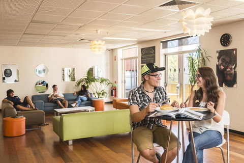 YHA Adelaide Central - Maitland Accommodation 35