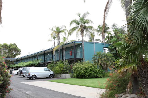 Berri Hotel - Maitland Accommodation 15