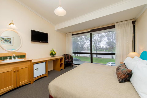 Berri Hotel - Maitland Accommodation 37