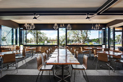 Berri Hotel - Maitland Accommodation 14