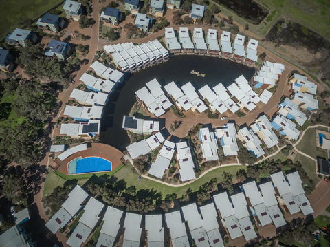 South Shores Villa 52 - Maitland Accommodation 9