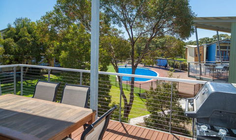 South Shores Villa 52 - Maitland Accommodation 0