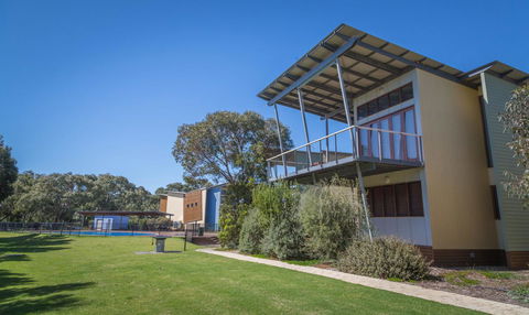 South Shores Villa 52 - Maitland Accommodation 20