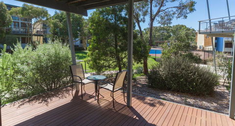 South Shores Villa 52 - Maitland Accommodation 13