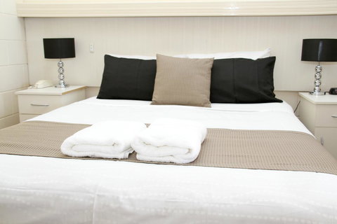 Renmark Motor Inn - Maitland Accommodation 0