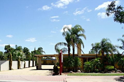 Renmark Motor Inn - Maitland Accommodation 12