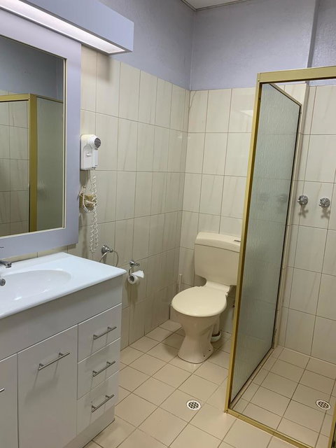 Desert Cave Hotel - Maitland Accommodation 31