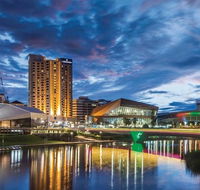 Executive 3 Bedroom Apartment  Internet  Parking - Maitland Accommodation