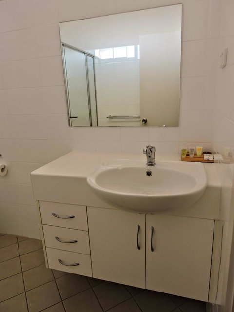 Highway One Motel - Maitland Accommodation 20