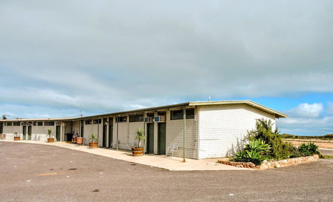 Highway One Motel - Maitland Accommodation 16