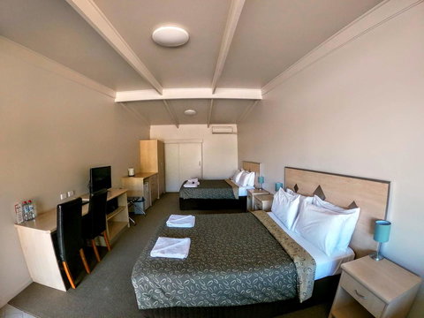 Highway One Motel - Maitland Accommodation 7