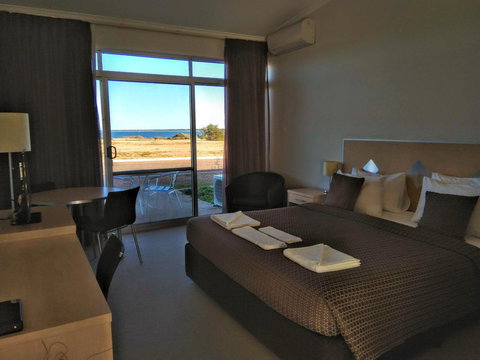 Highway One Motel - Maitland Accommodation 8