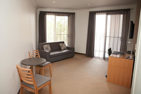 Mawson Lakes Hotel - Maitland Accommodation 38