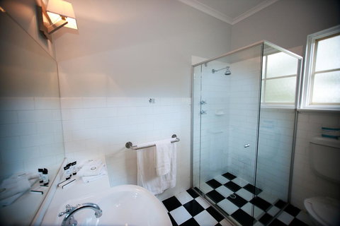 St Francis Winery - Maitland Accommodation 3