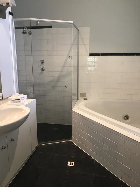 St Francis Winery - Maitland Accommodation 14