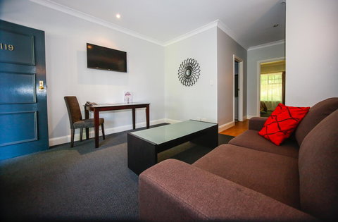 St Francis Winery - Maitland Accommodation 7