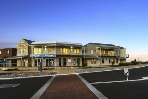 Robe Marina Accommodation - Maitland Accommodation 20