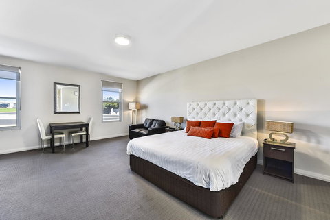 Robe Marina Accommodation - Maitland Accommodation 14