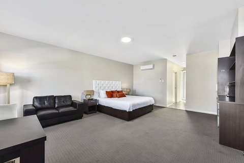 Robe Marina Accommodation - Maitland Accommodation 12