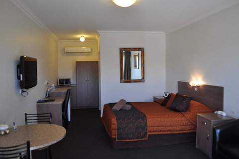 Augusta Courtyard Motel - Maitland Accommodation 0