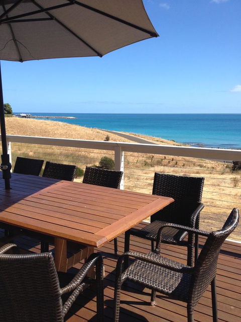 Ashendens At Penneshaw - Maitland Accommodation 1