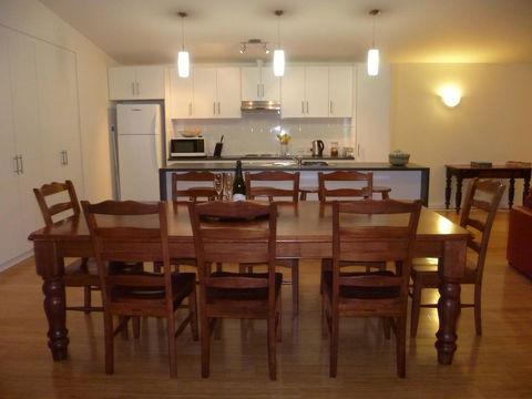 Ashendens At Penneshaw - Maitland Accommodation 6