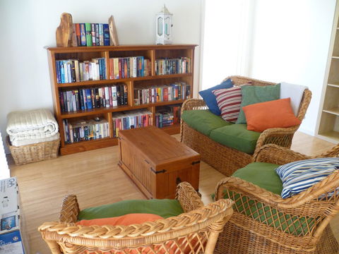 Ashendens At Penneshaw - Maitland Accommodation 11