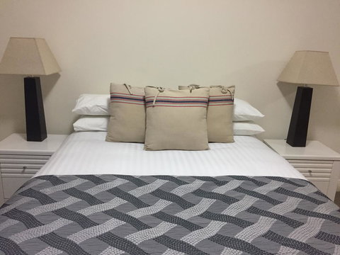 Parklane Apartments - Maitland Accommodation 9